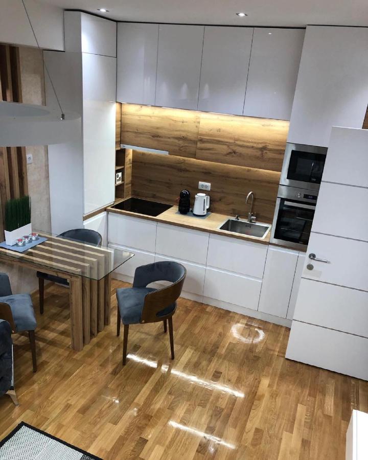 Lux Apartman 33 Κραγκούγιεβατς Εξωτερικό φωτογραφία