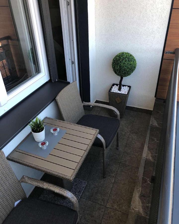 Lux Apartman 33 Κραγκούγιεβατς Εξωτερικό φωτογραφία