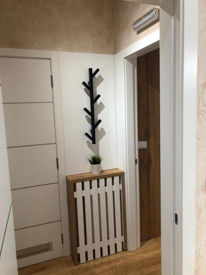 Lux Apartman 33 Κραγκούγιεβατς Εξωτερικό φωτογραφία