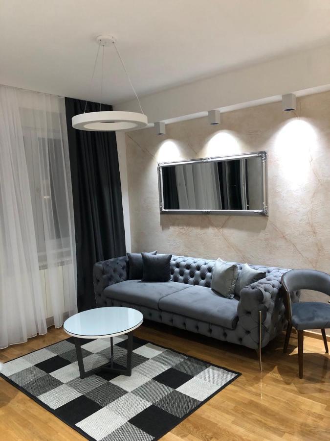 Lux Apartman 33 Κραγκούγιεβατς Εξωτερικό φωτογραφία