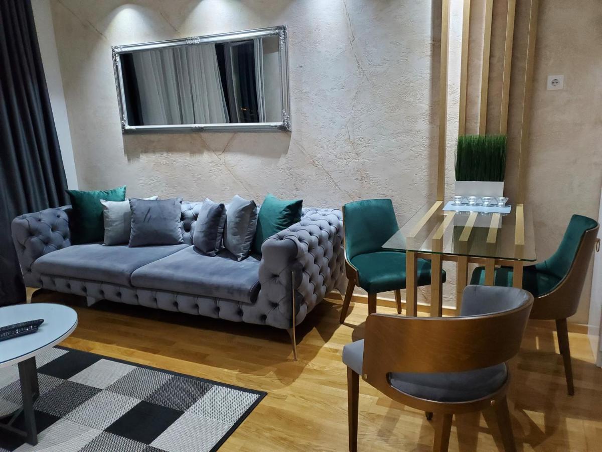 Lux Apartman 33 Κραγκούγιεβατς Εξωτερικό φωτογραφία